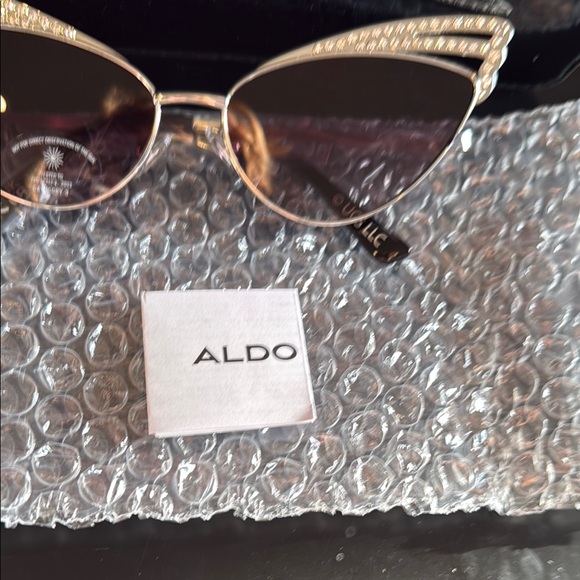 Aldo Black Cat-Eye Sunglasses with Gold Accents - Picture 3 of 6